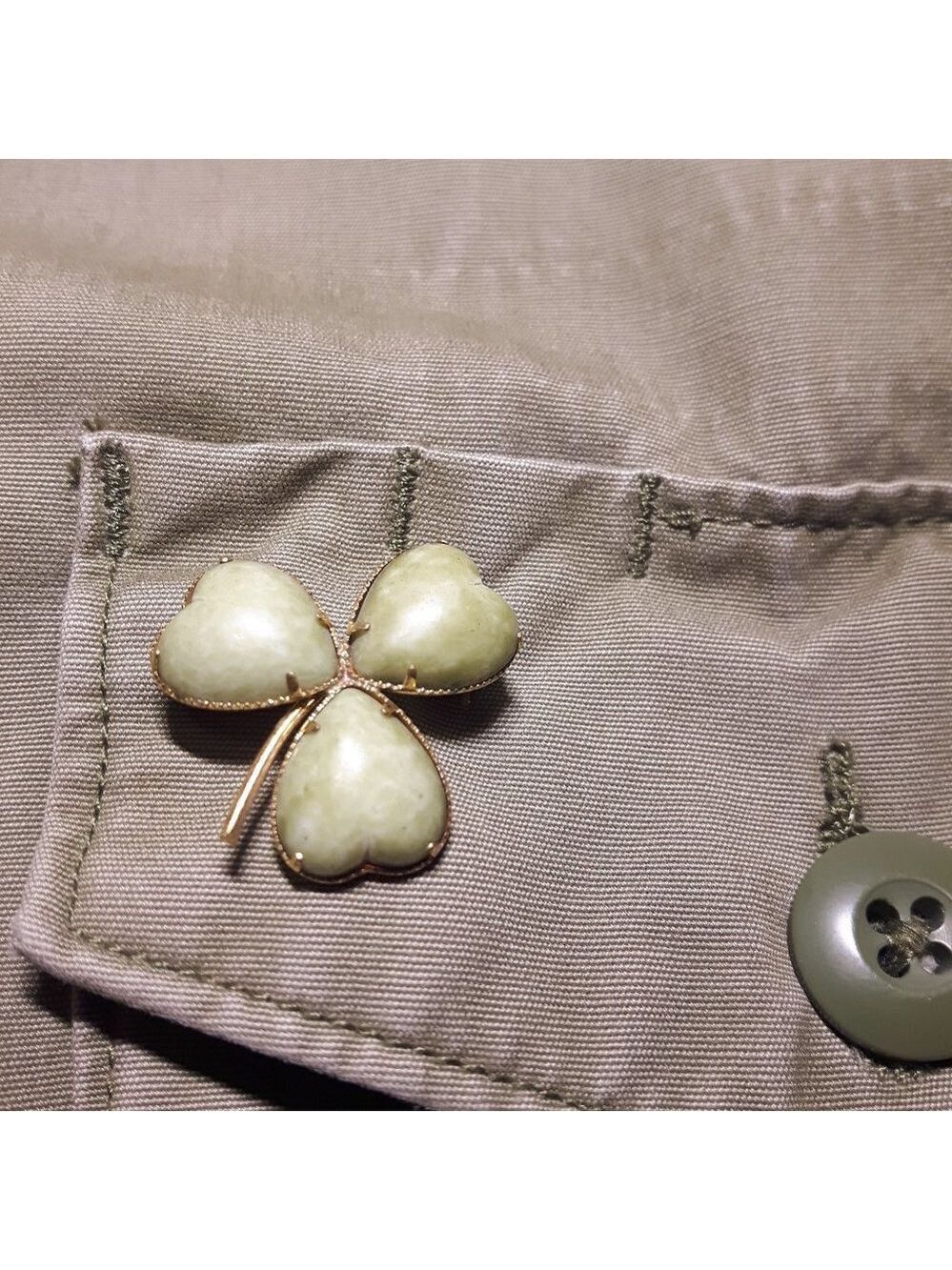 Elegant Jade Shamrock Brooch Gold Tone Setting